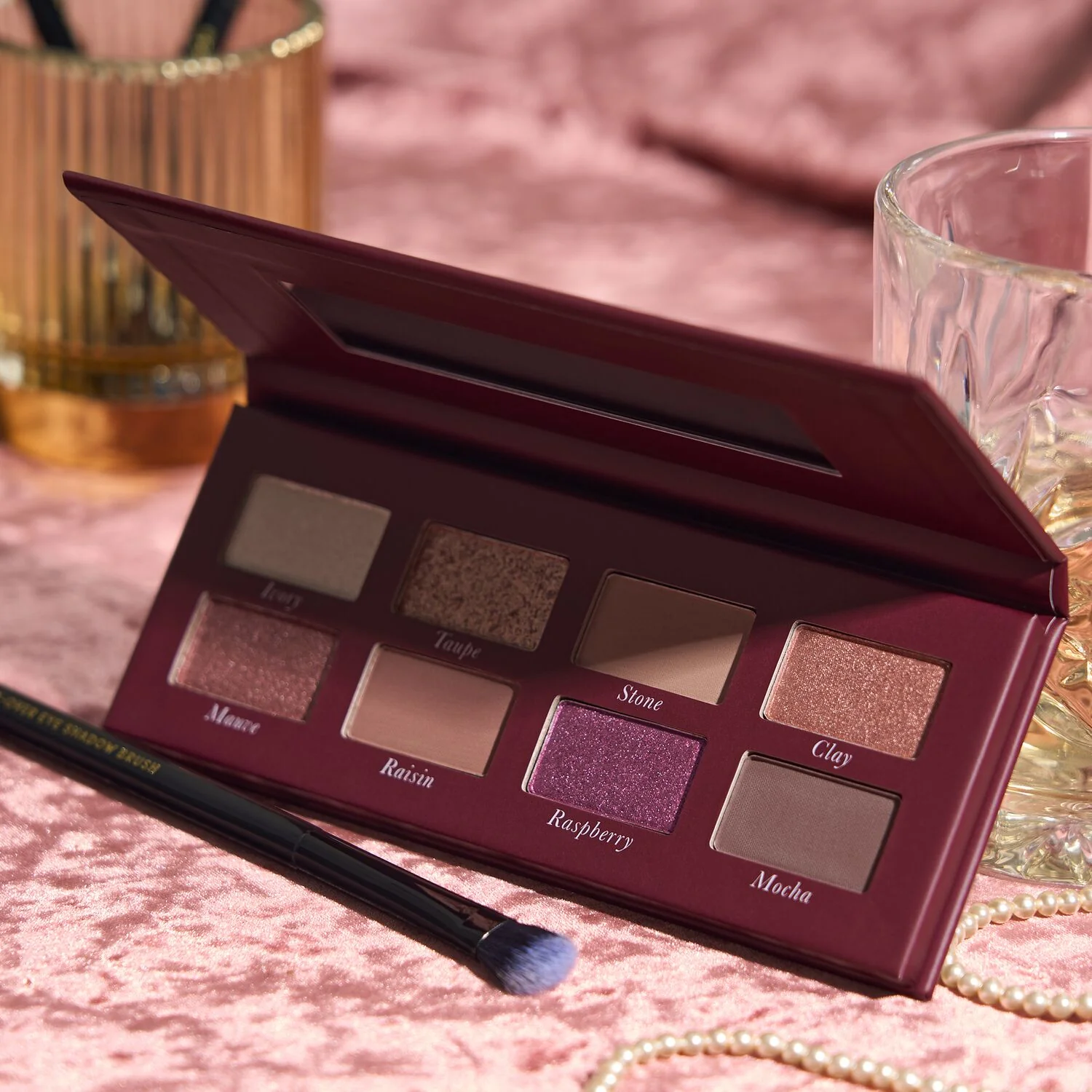 Blend Away Berry & Bright 8 Multi-Finish Eyeshadows - Image 4