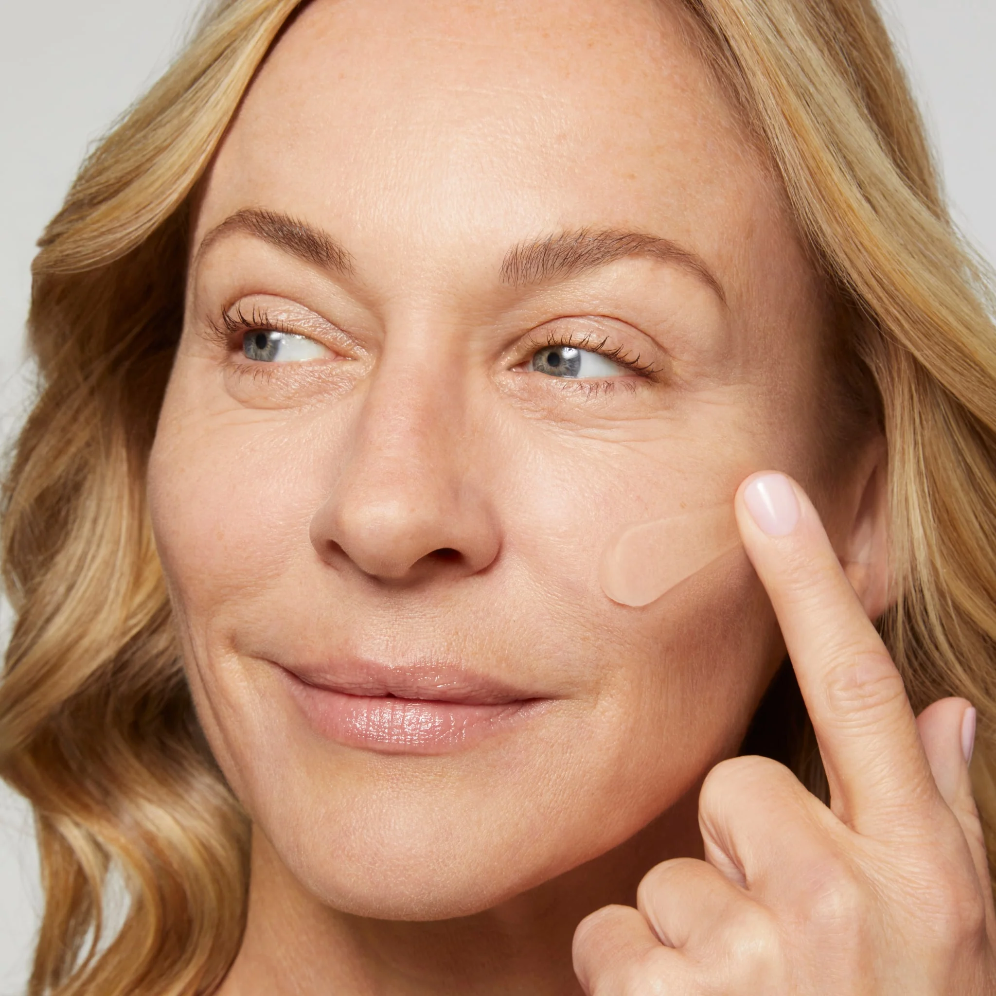 Spackle Skin Perfecting Primer: Brighten-n-Blur - Image 7